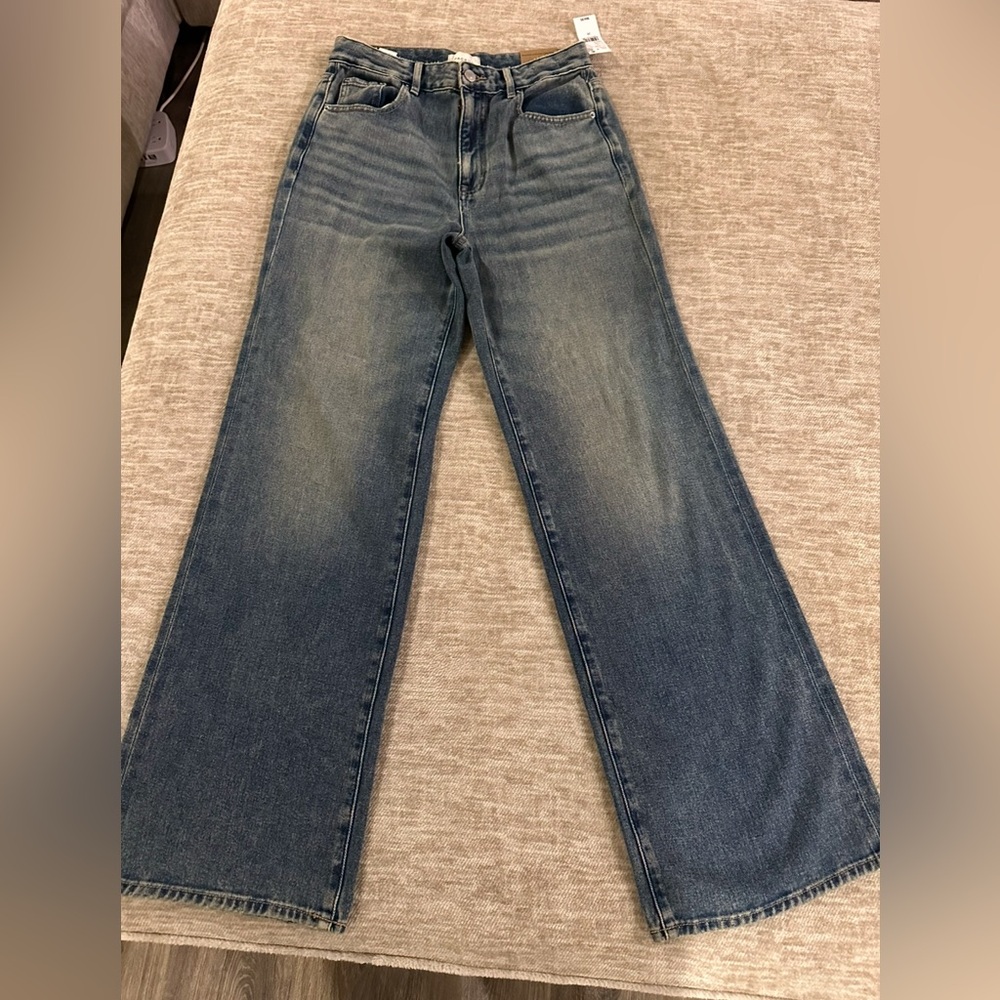 PacSunMadison High Waisted Wide Leg, Girlfriend Jeans Medium Indigo, NWT. Sz 26